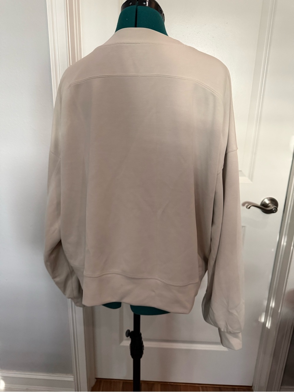 Lululemon Crewneck Sweatshirt in Light Beige - Picture 2 of 5